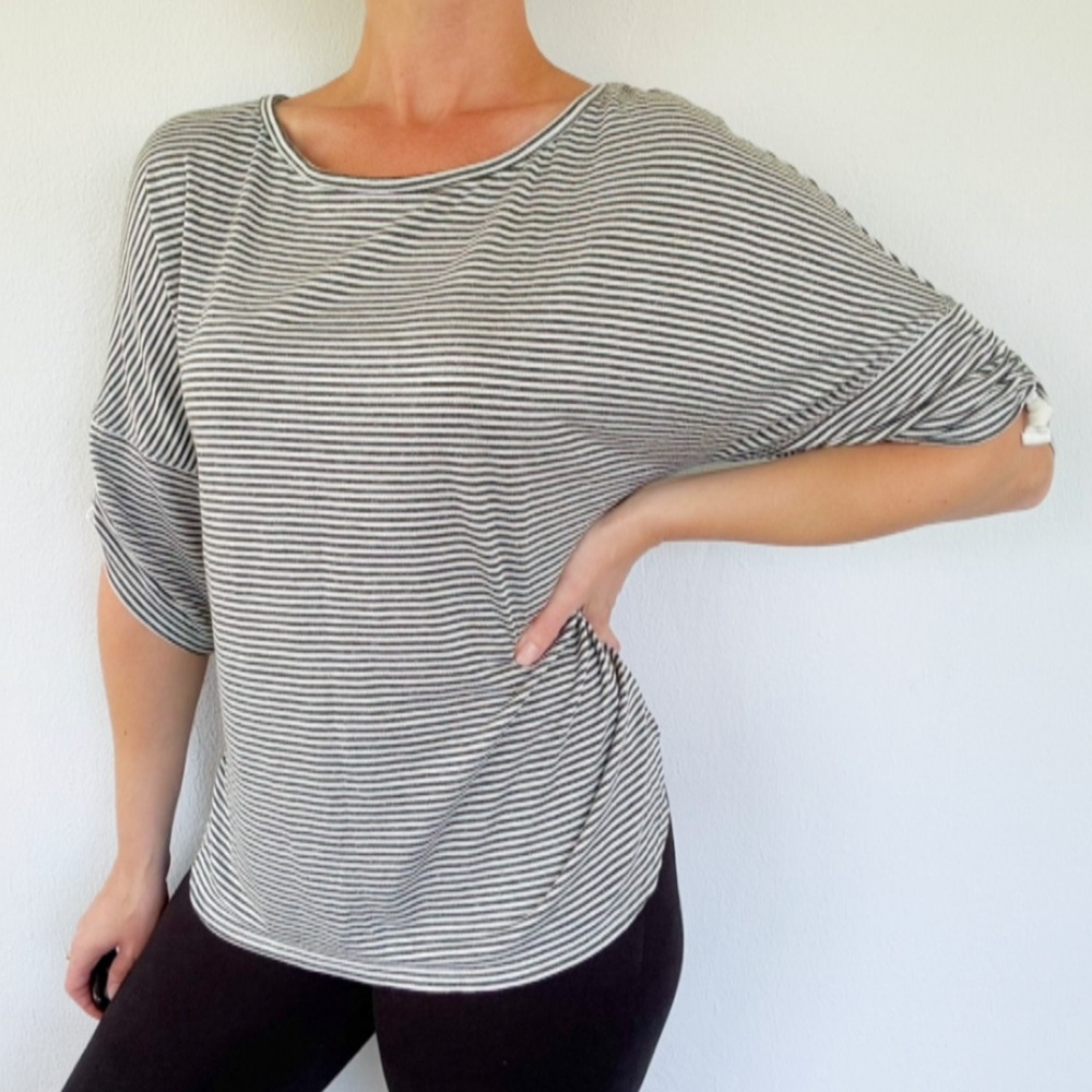 Max Studio London green white stripe cinched half sleeve dolman tee size medium